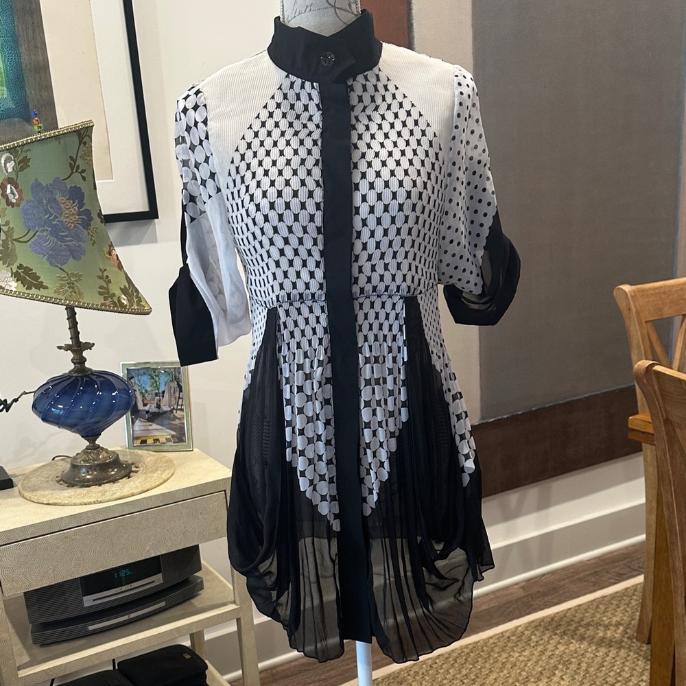 Elegant Black and White Women's Blouse